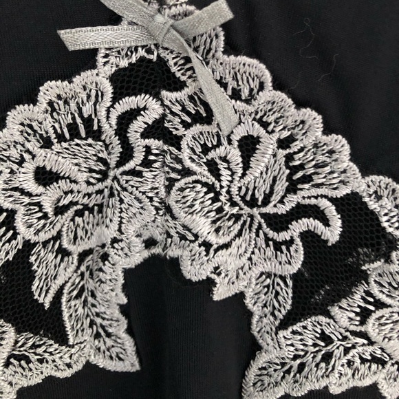 NWOT vintage AKA lace trimmed slip - Picture 3 of 4